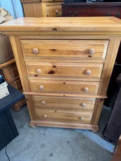 Broyhill Wooden Long Dresser, Tall Dresser , and Nightstand . Needs painted or refinished Tall 5 Drawer Dresser 36” wide 18” deep 48” tall Nights