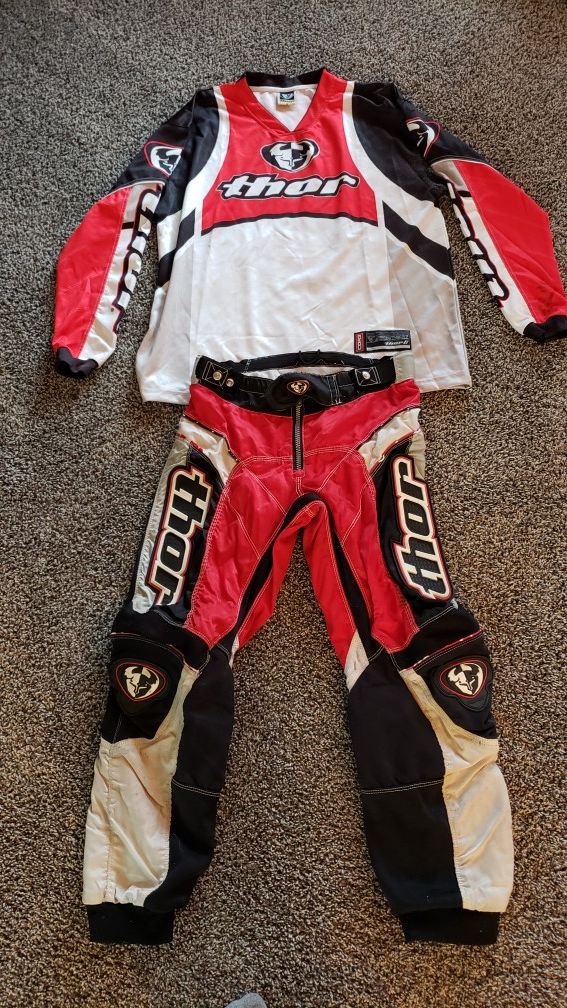 Dirt bike riding gear