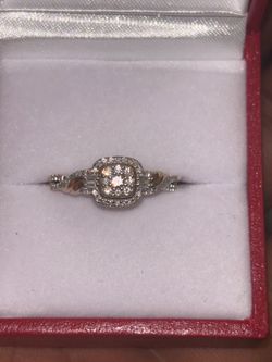 10k Real Gold and Diamond engagement ring