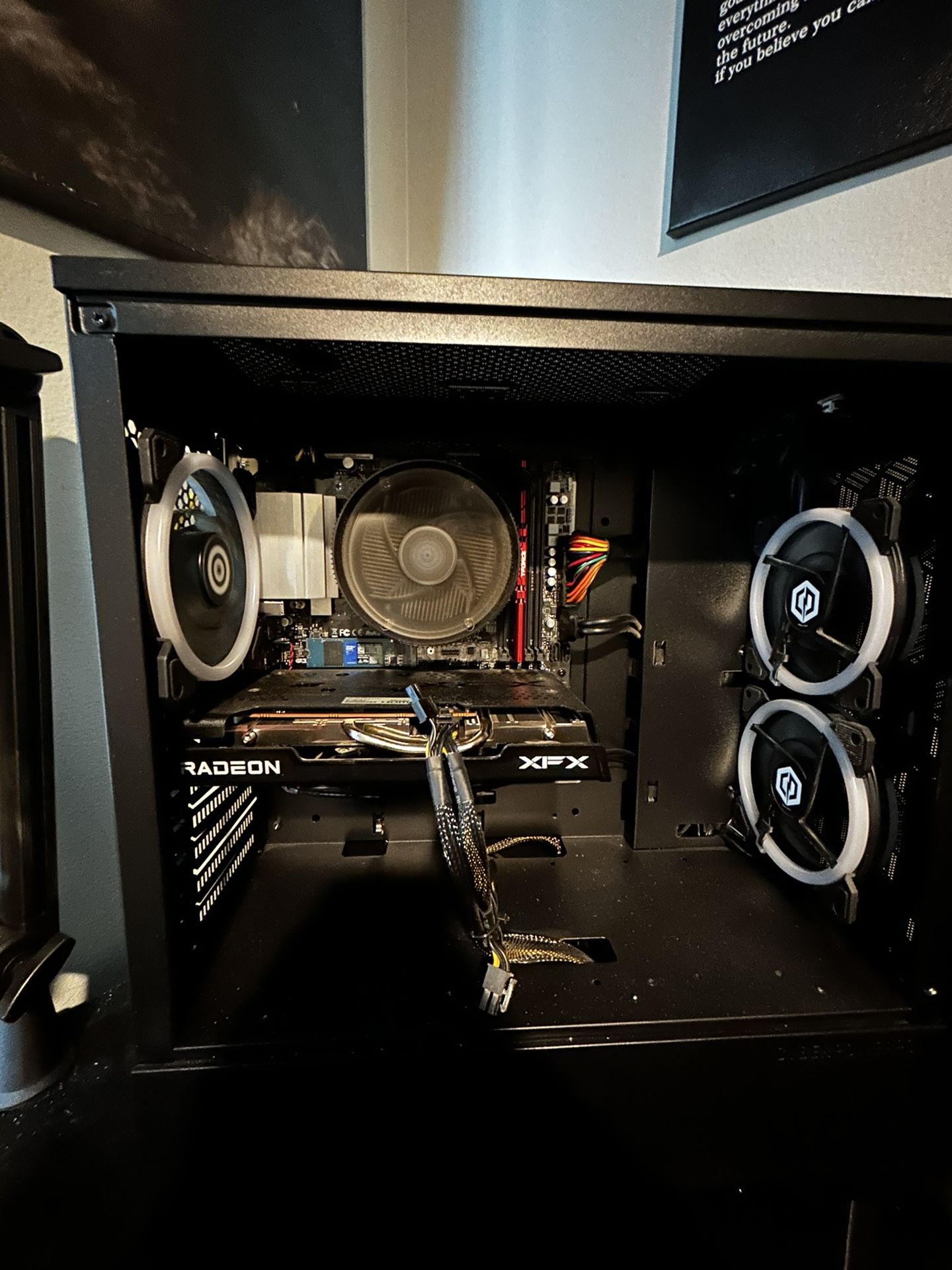 gpu amd radeon rx 6500 xt and cpu amd ryzon 5 5500