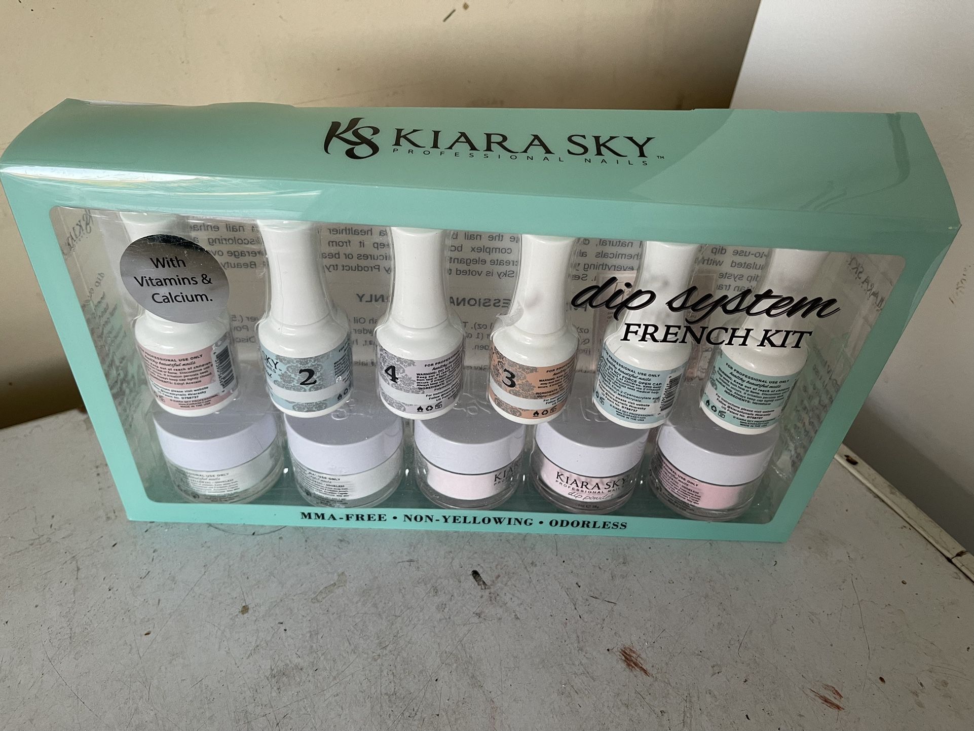 Kiara Nail Dipping Set