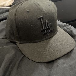 Fitted black LA HAT