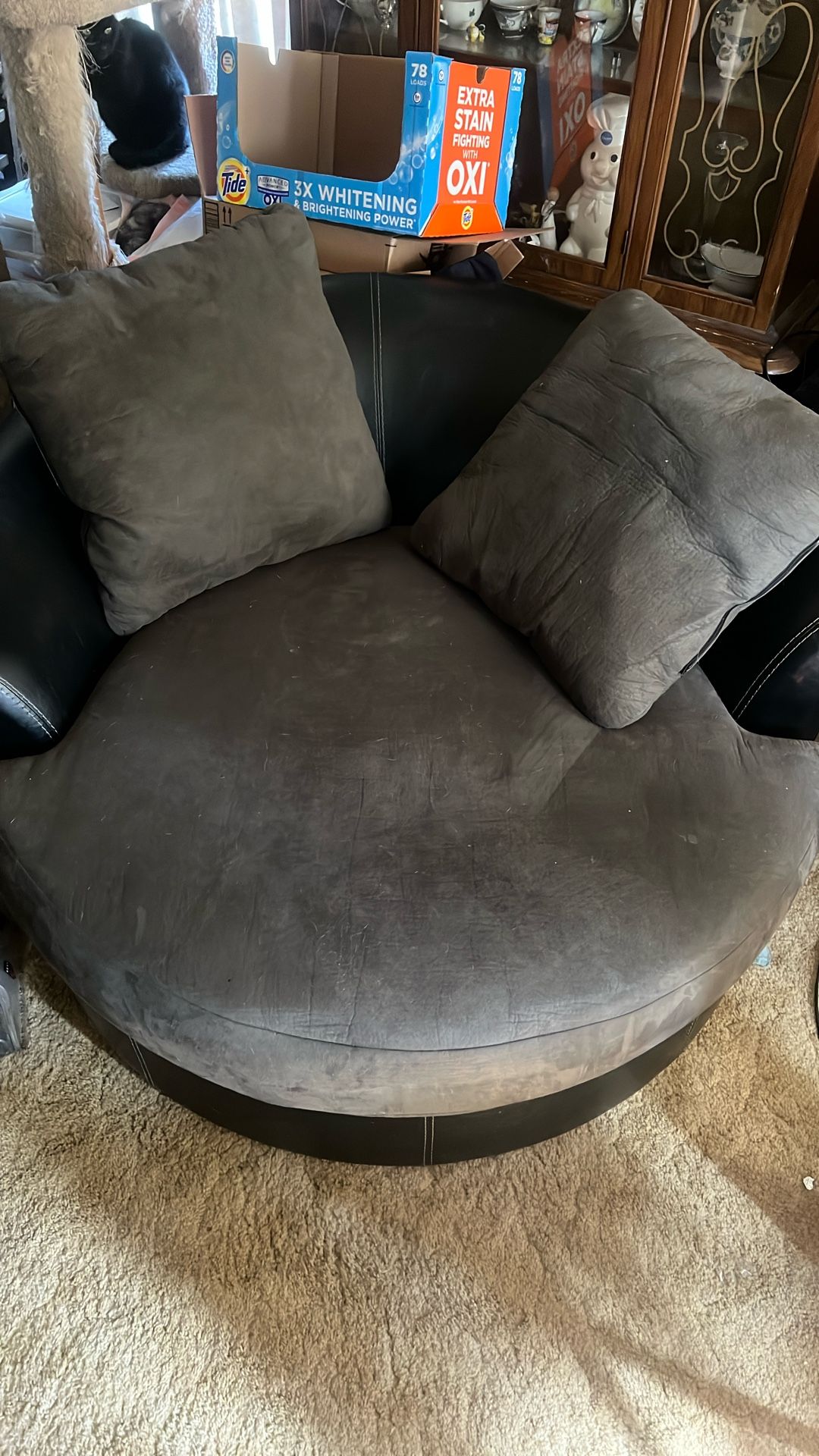 Oversized swivel accent chair