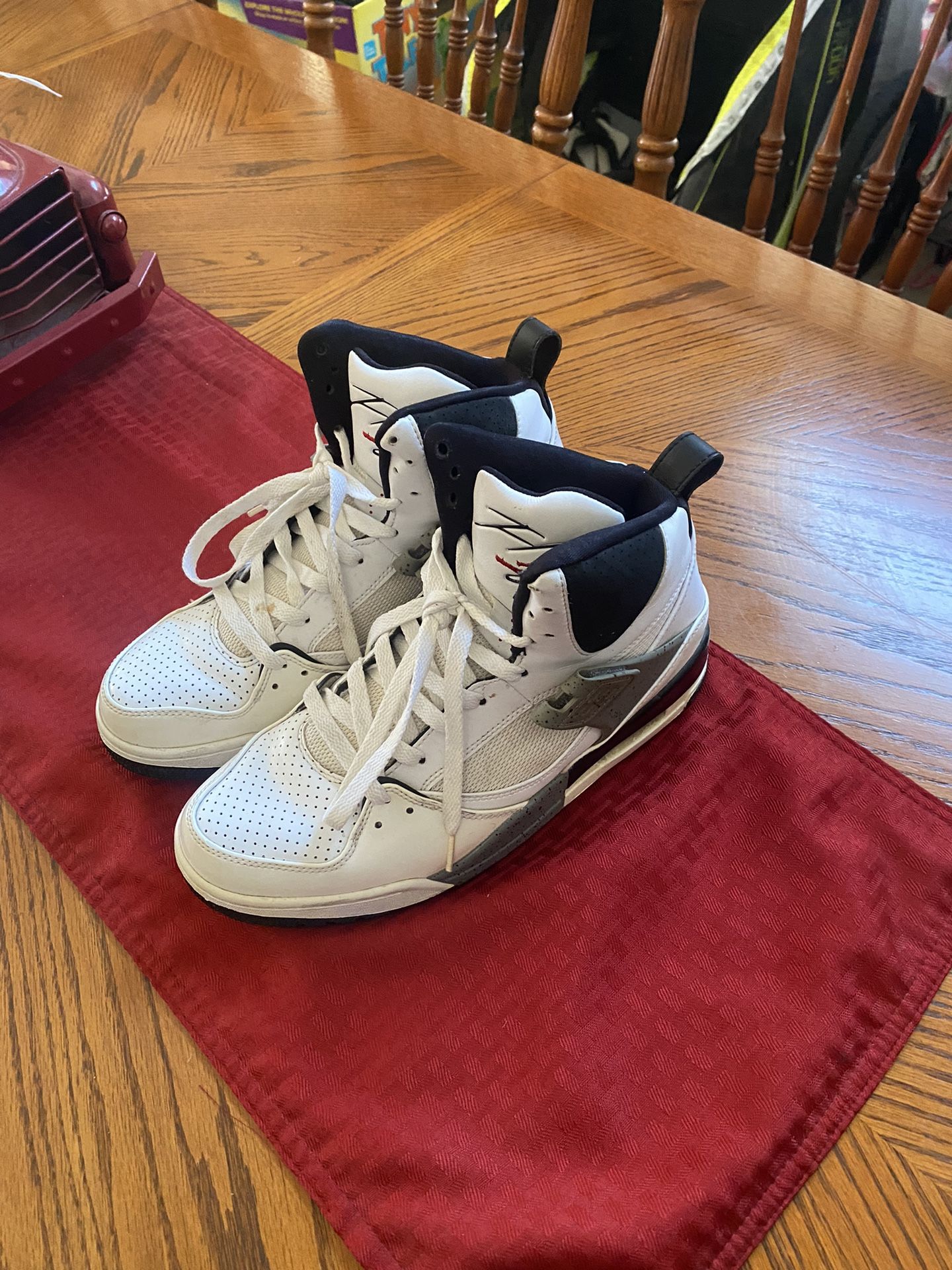 Jordan’s Size US 9.5