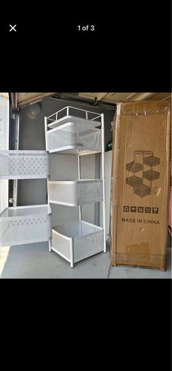 Rotating shelves storage