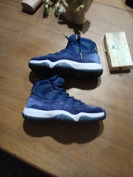 Jordan 11s Size 8.5
