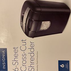 Insignia 6sheet cross cut shredder