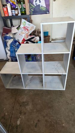 Free bookshelf