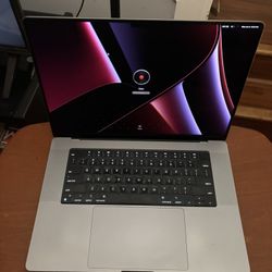 2021 MACBOOK PRO 16 INCHES, 16GB M1 PRO 512GB, 14 COUNT BATTERY CUT PRO,  LOGIC PRO, FL STUDIO & MORE