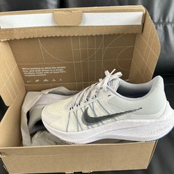 Nike Men’s Shoes Size 10