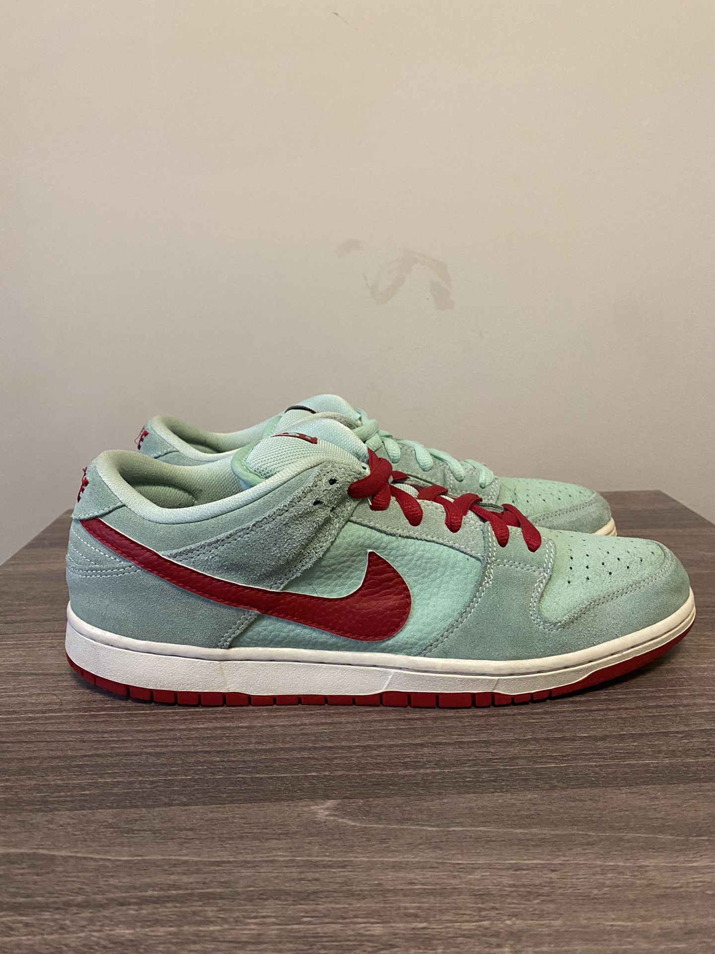 2012 NIKE SB DUNK LOW PRO MINT GYM RED SIZE 11