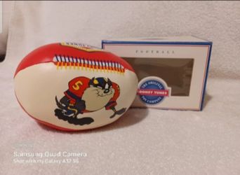 Vintage Looney tunes Taz sports club football ball
