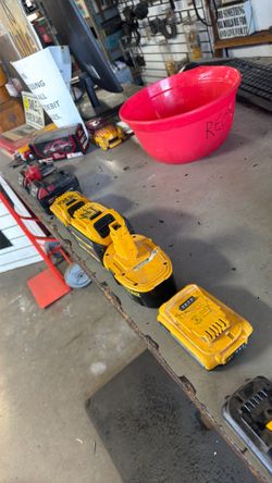 Power tool battery