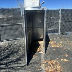 Commercial Walk-In Refrigerator / Cooler – Stainless Steel – Works