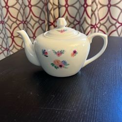 Plain White Tea Pot