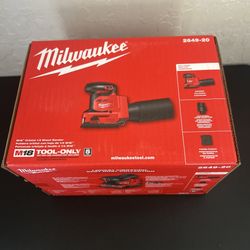 NEW Milwaukee Square 18-Volt Orbital 1/4 Sheet Sander (TOOL-ONLY) pulidora 