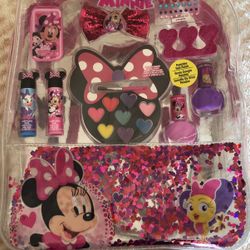 New Minnie Mouse Backpack