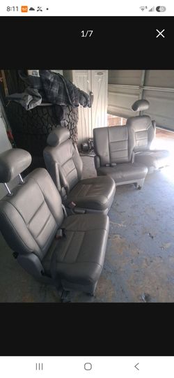 2001 toyota siena lether seats