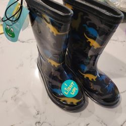 BRAND NEW WITH TAGS WESTERN CHIEF DINOSAUR LIGHT-UP RAINBOOTS SZ 7 KIDS SEE DESCRIPTION 