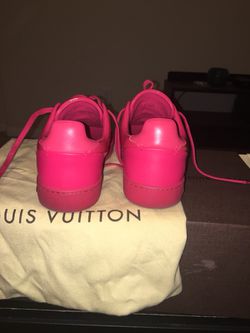 Ladies Brand New FrontRow Louis Vuitton for Sale in Troy, MI - OfferUp