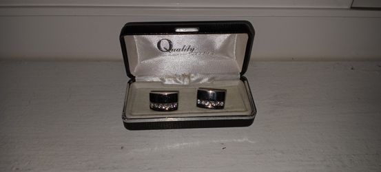 OSTAYS Tie Clips (2)