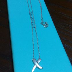 Tiffany and Co. Kiss Necklace