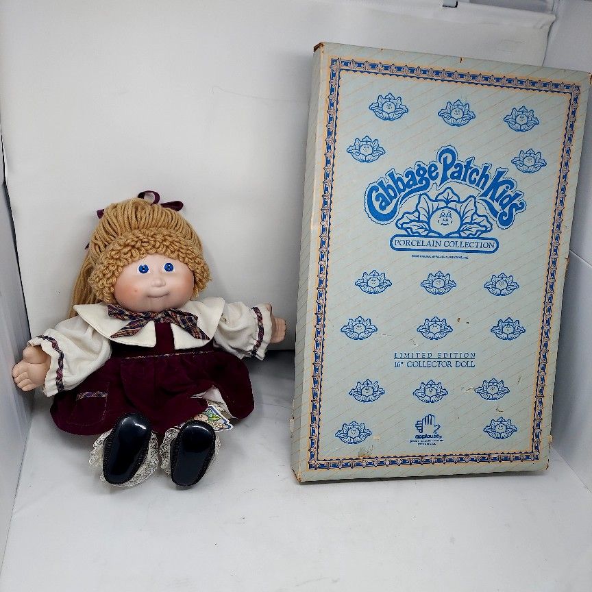 Cabbage Patch Kids Porcelain Collection Della Frances #4885