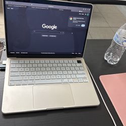 MacBook Air 2022 13”