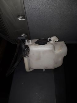 1997 to 2001 Camry Coolant water Reservour tank