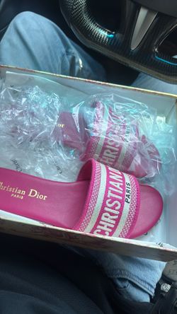 Women sandals size 37