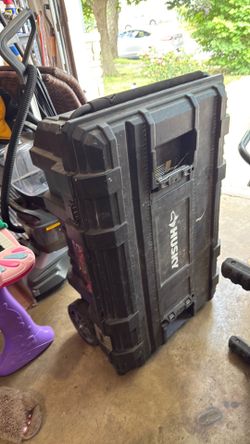 Husky tool box