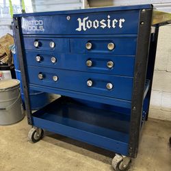Matco 4 drawer tool cart with side tray and snap on pry bar set, 24oz ball peen & 3/8 & 1/4 ratchets