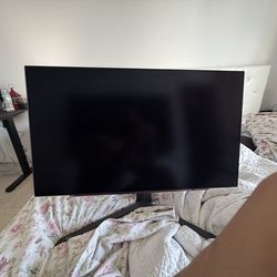 OLED LG GAMING MONITOR