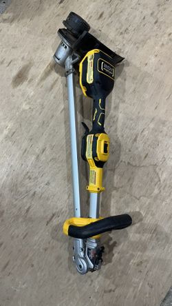 DEWALT 20V MAX 14 in. Brushless Cordless Battery Powered Foldable String Trimmer (Tool Only)