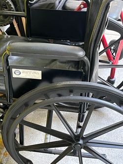 Small wheel chair
