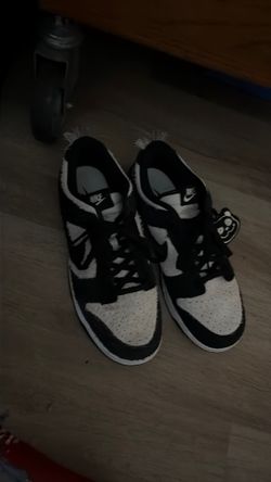 Nike dunk low retro panda size 10 us