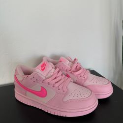 New Nike Dunk Lows  Size  6.5 W