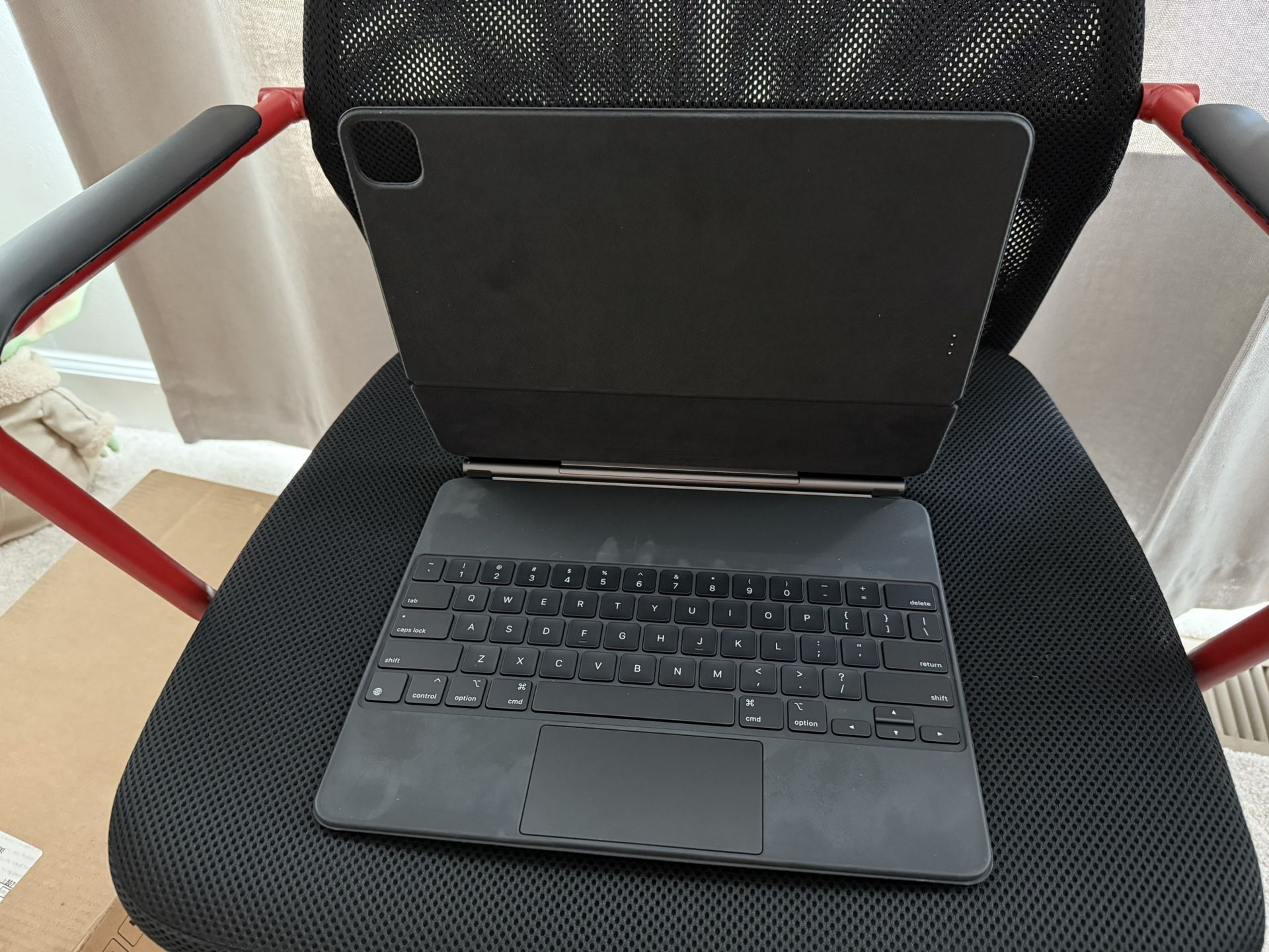 Magic Keyboard For iPad Pro 12.9” 3rd And 4th Gen