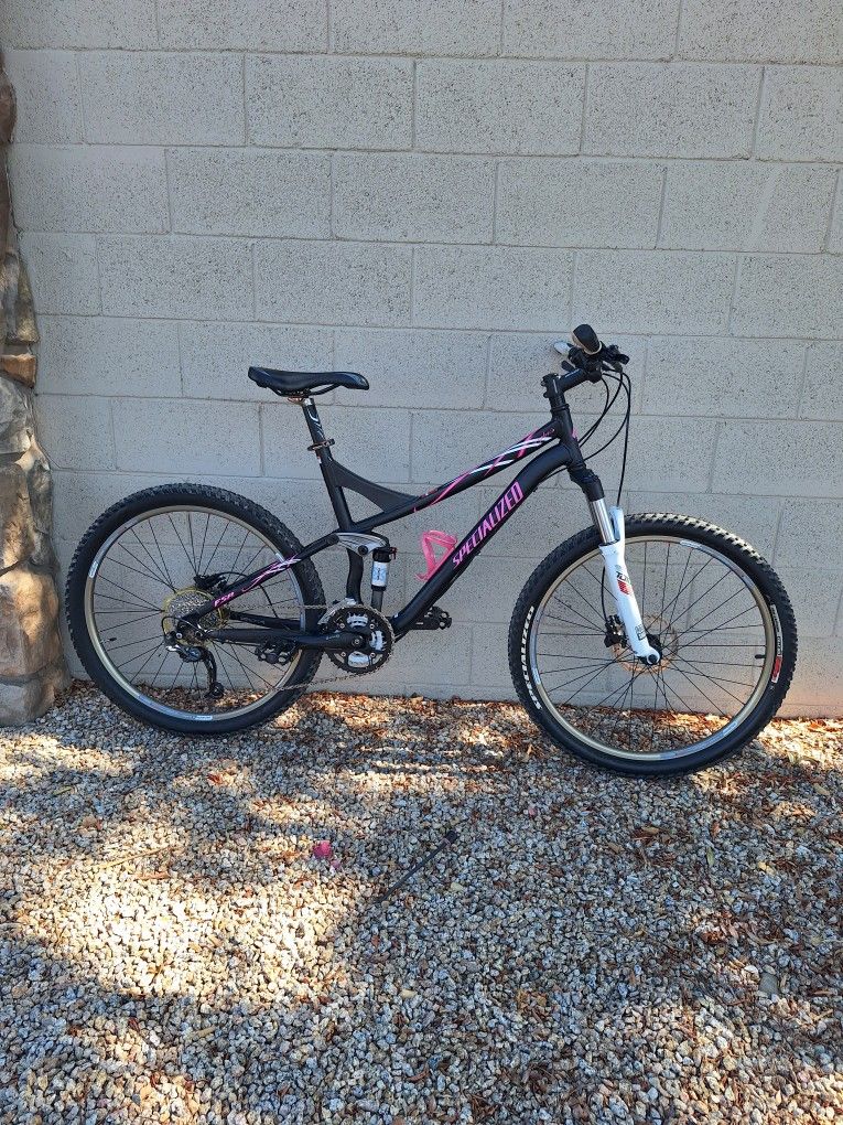SPECIALIZED MYKA COMP 26 INCH FULL SUSPENSION MOUNTAIN BIKE LIKE NEW ( CHECK MY OTHER BIKES)