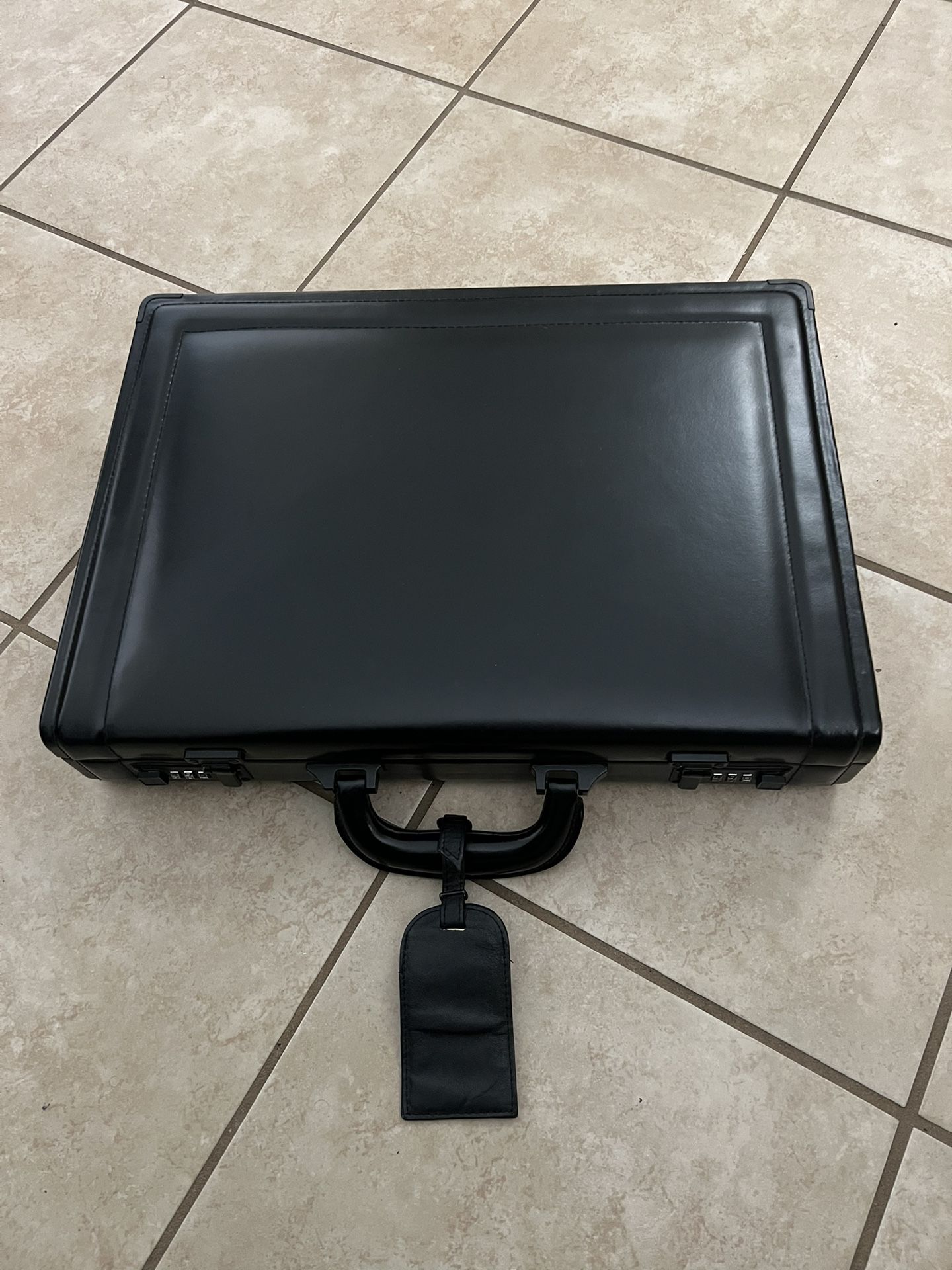 Hard shell Brookstone Briefcase