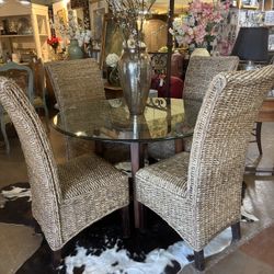 Beautiful Dining Set with 4 Rattan Chairs, Rattan circle in the middle of the table