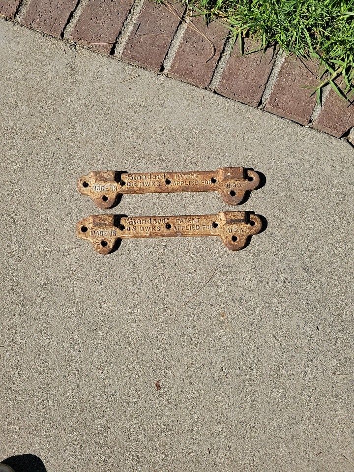 Antique Sink Hangers