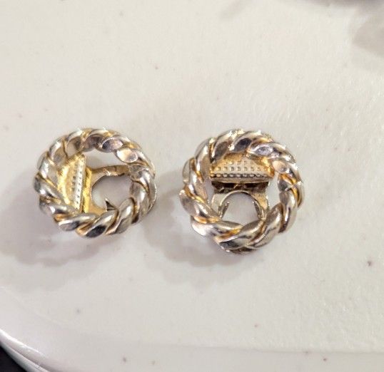 Vintage Gold-Plated Dress Clip Brooch