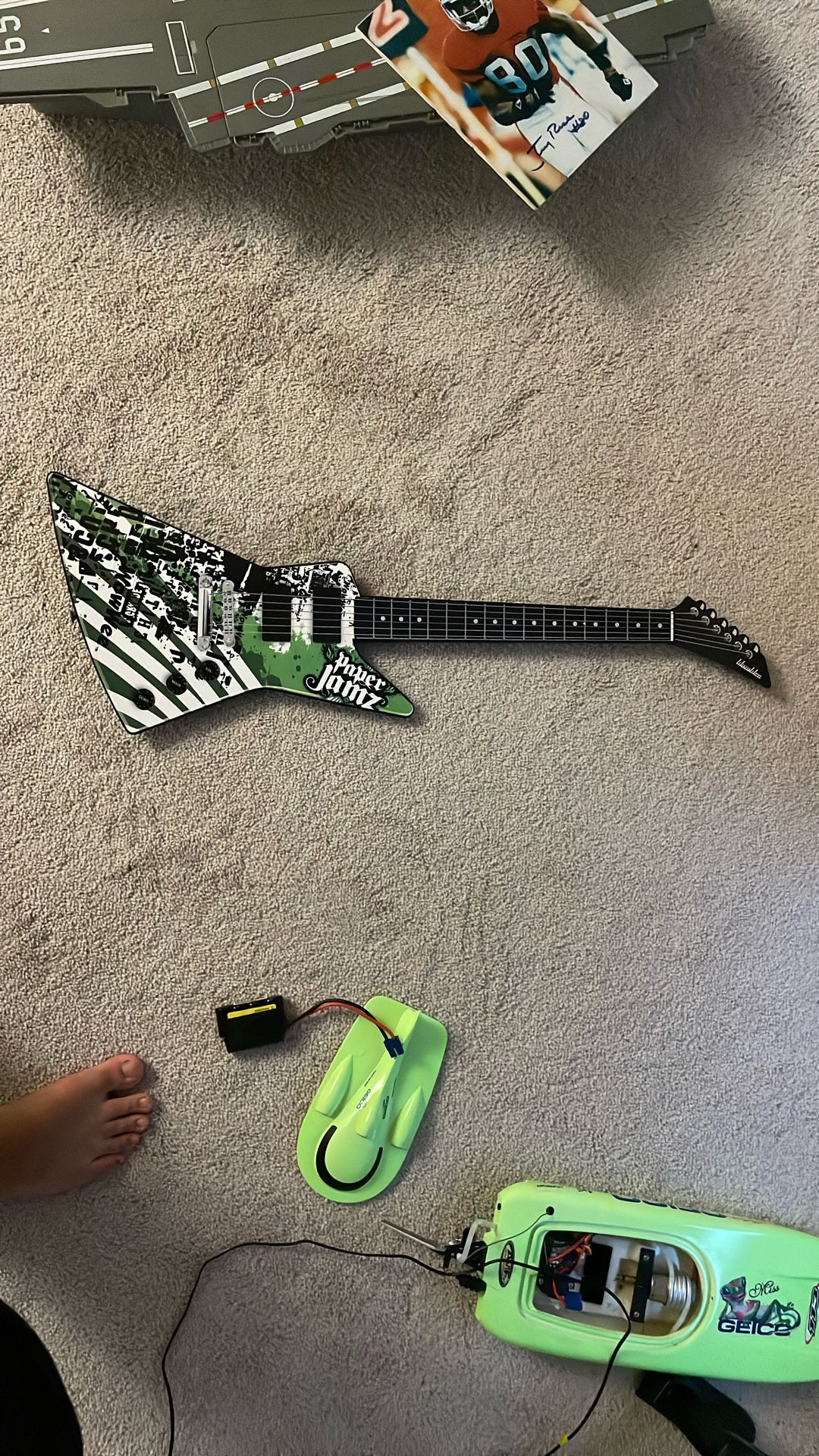 Toy Guitar 