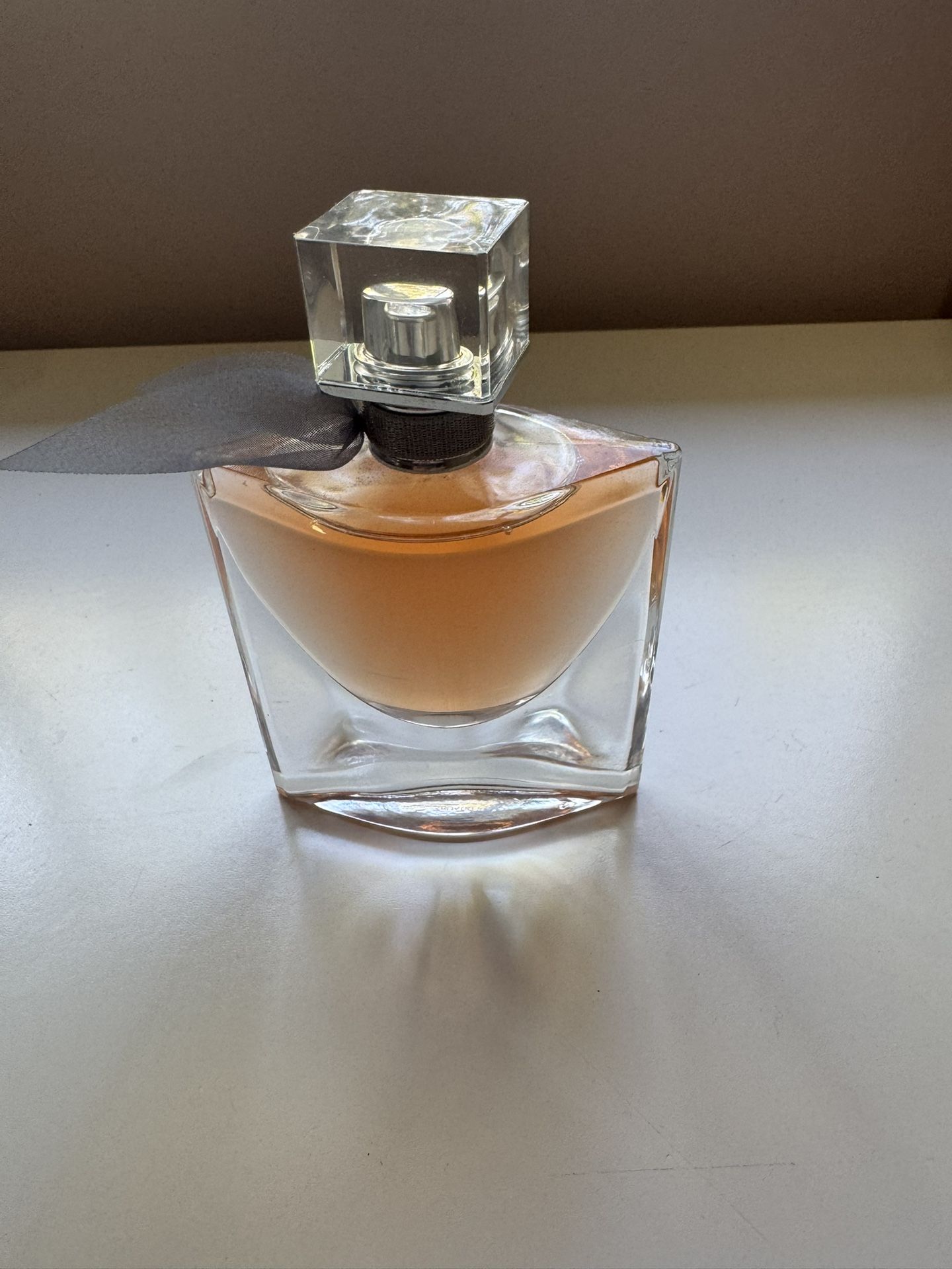La Vie Est Belle Eau de Parfum 1.7 oz – Authentic – Like New