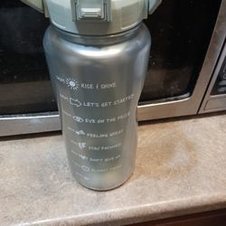 Water Bottle 64oz 