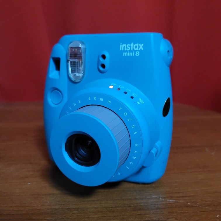 Fujifilm Instax Mini 8 Camera