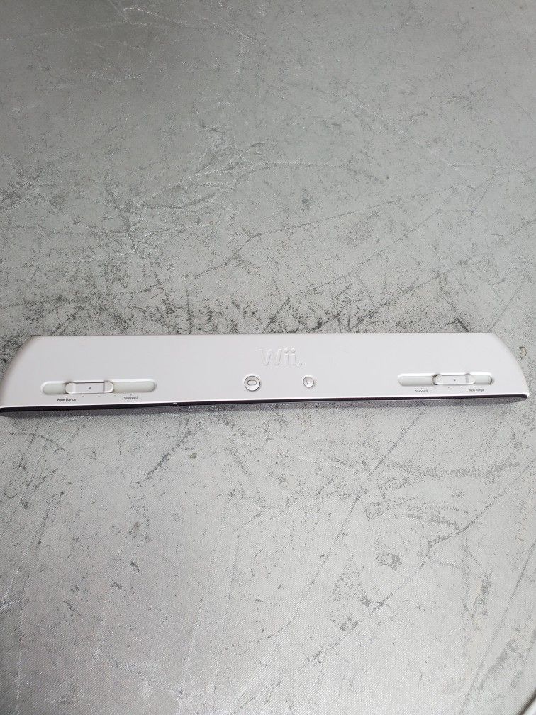 Nintendo wii and wii U wireless sensor Bars
Look at my profile for Nintendo wii controllers, numchucks, games and accessories