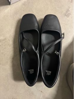 Women’s shoes
