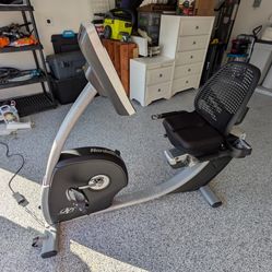 NordicTrack R35 Recumbent Bike With Screen, Bluetooth And Fan - Pick Up Only